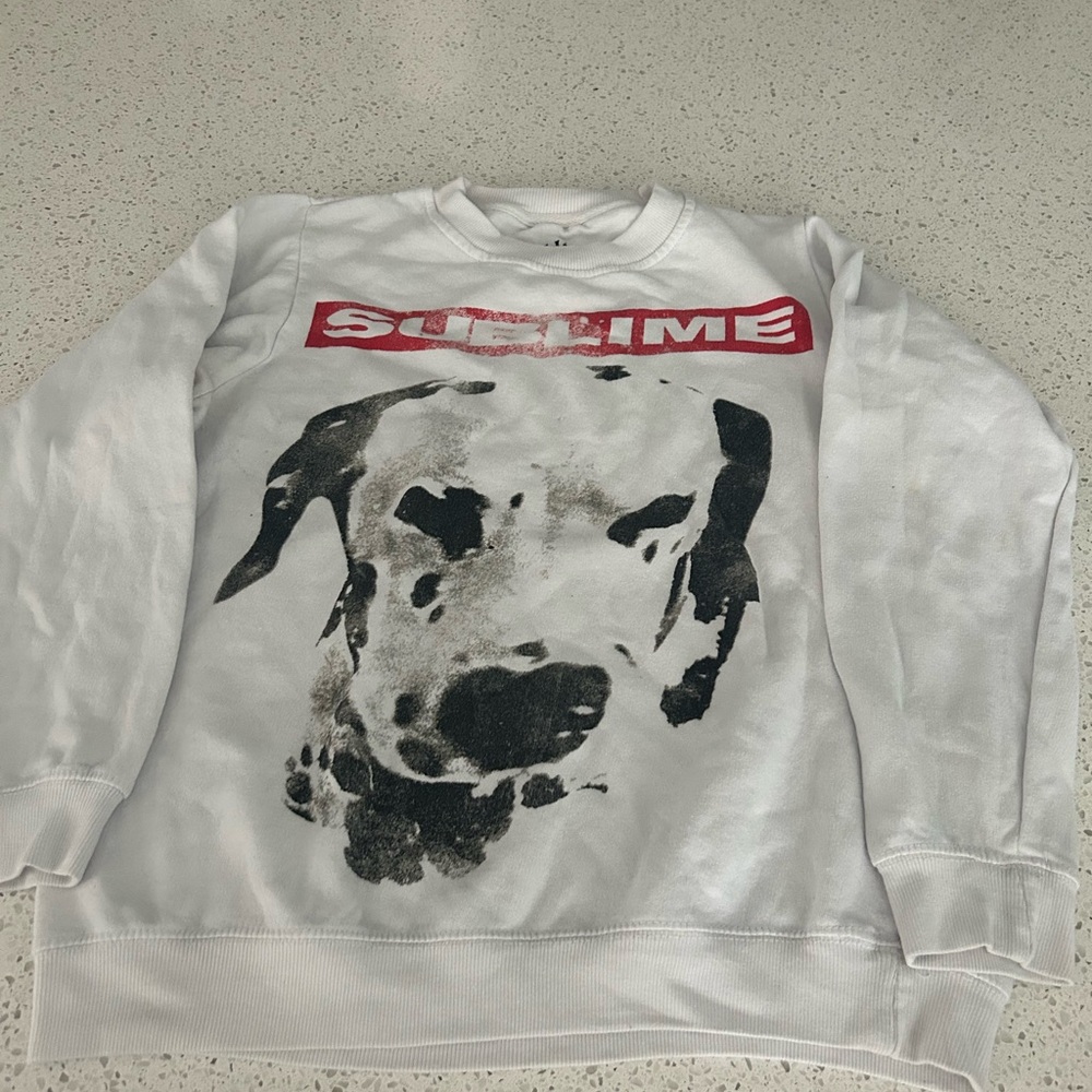 Sublime White Sweatshirt with Dog Print
